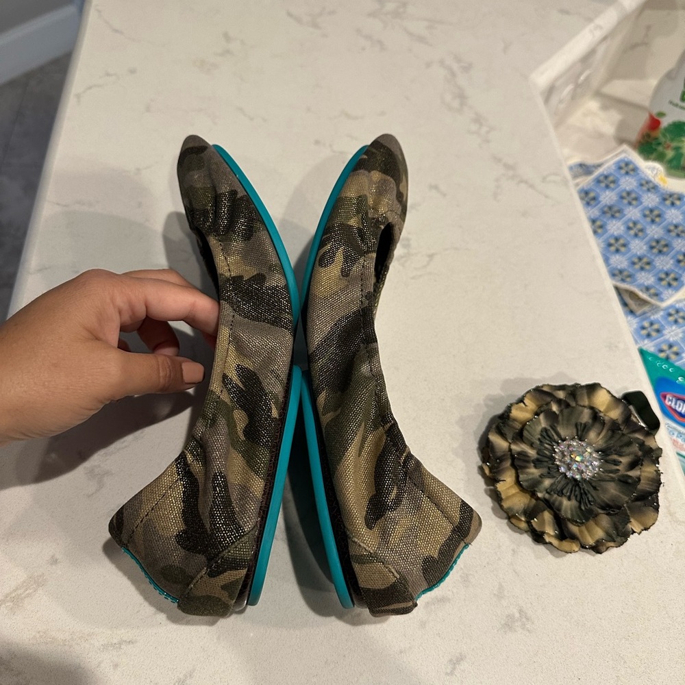 Tieks Calouflage Flats - Picture 6 of 7